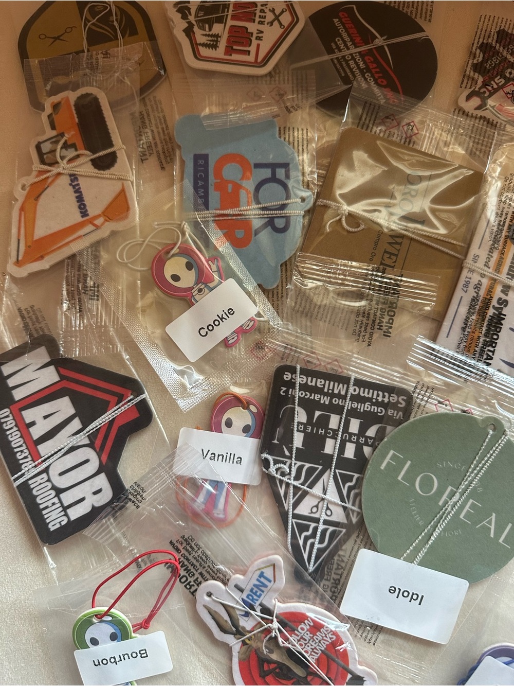 Set of 21 Assorted Hanging Air Fresheners Scent Variety - NWT - Picture 5 of 6